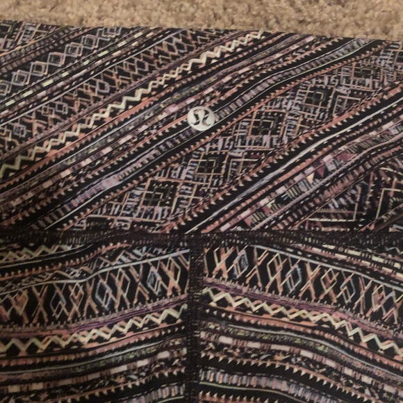 SOLD // Lululemon Wunder Under Leggings - Picture 6 of 6